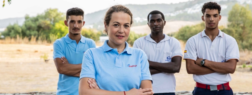 Belén Barea, coordinadora de Cortijo Román, junto a sus compañeros de trabajo.