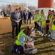 Visita de Antonio Sanz a Escuela SAMU